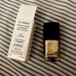 NEW CHANEL AUTHENTIC CANOTIER 532 SILVER NAIL POLISH